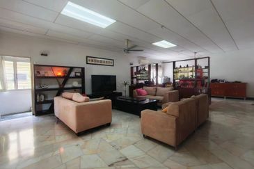 C H E A P 2 Storey Bungalow @ Jalan Ipoh 