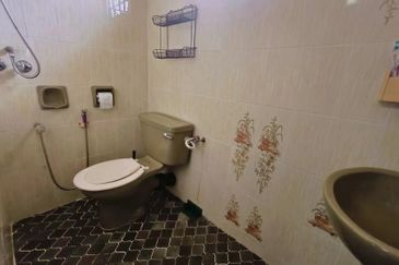 C H E A P 2 Storey Bungalow @ Jalan Ipoh 