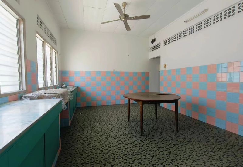 C H E A P 2 Storey Bungalow @ Jalan Ipoh 