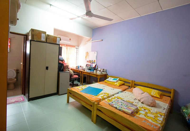 CHEAP Sungai Long SL 4 of 2 storey Semi D renovated house for sale