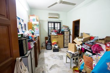 CHEAP Sungai Long SL 4 of 2 storey Semi D renovated house for sale