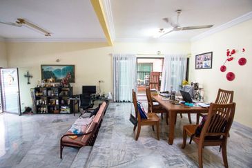 CHEAP Sungai Long SL 4 of 2 storey Semi D renovated house for sale