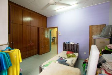 CHEAP Sungai Long SL 4 of 2 storey Semi D renovated house for sale