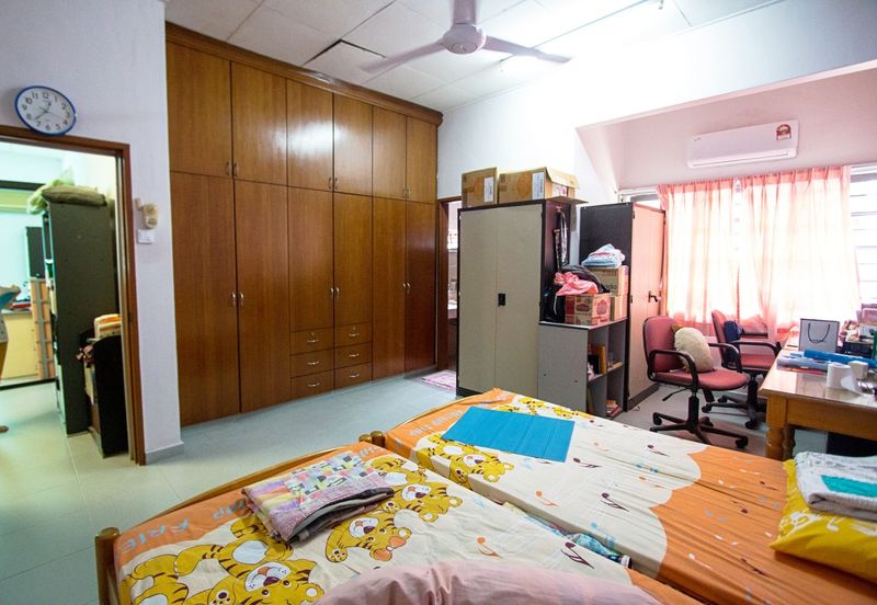 CHEAP Sungai Long SL 4 of 2 storey Semi D renovated house for sale