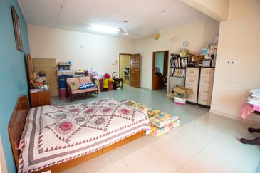CHEAP Sungai Long SL 4 of 2 storey Semi D renovated house for sale