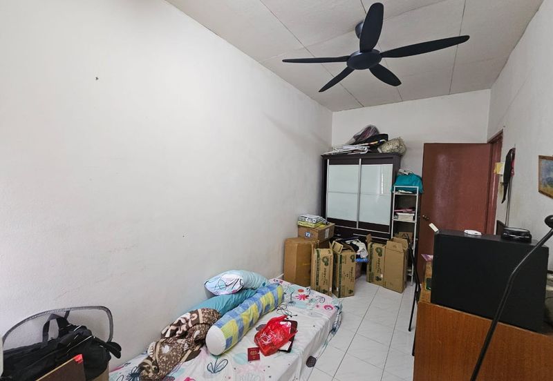 C H E A P 2 Storey Terrace House at Damai Perdana Cheras