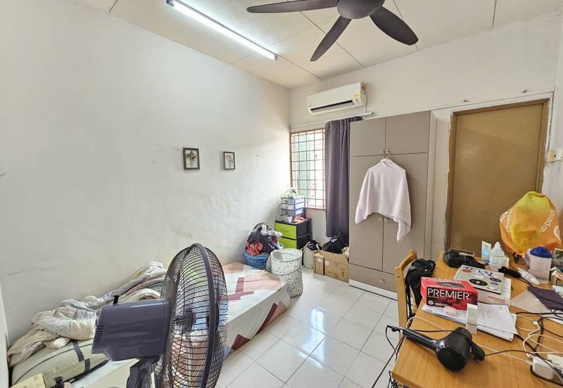 C H E A P 2 Storey Terrace House at Damai Perdana Cheras