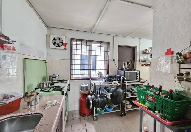 C H E A P 2 Storey Terrace House at Damai Perdana Cheras