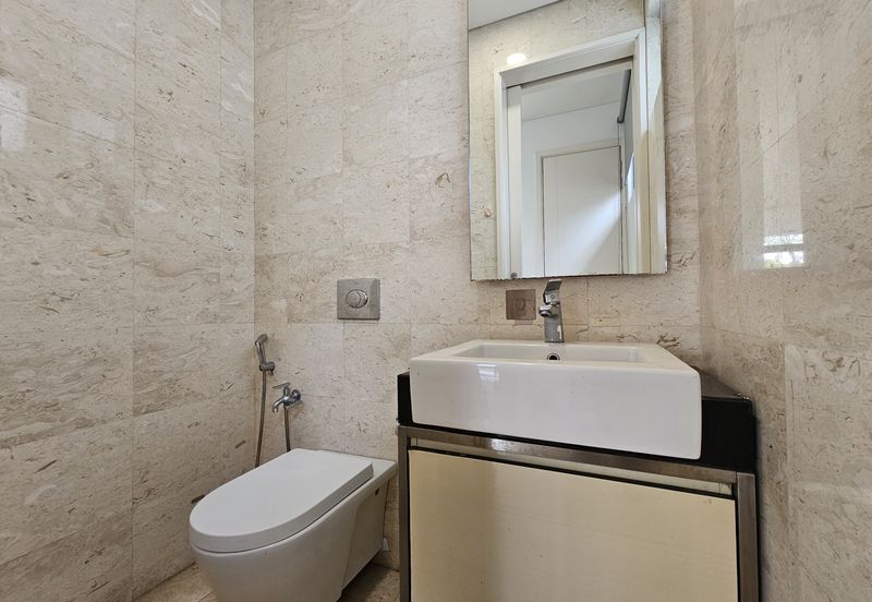 C H E A P Lakefields Sungai Besi 3 Storey Lake View Semi-D