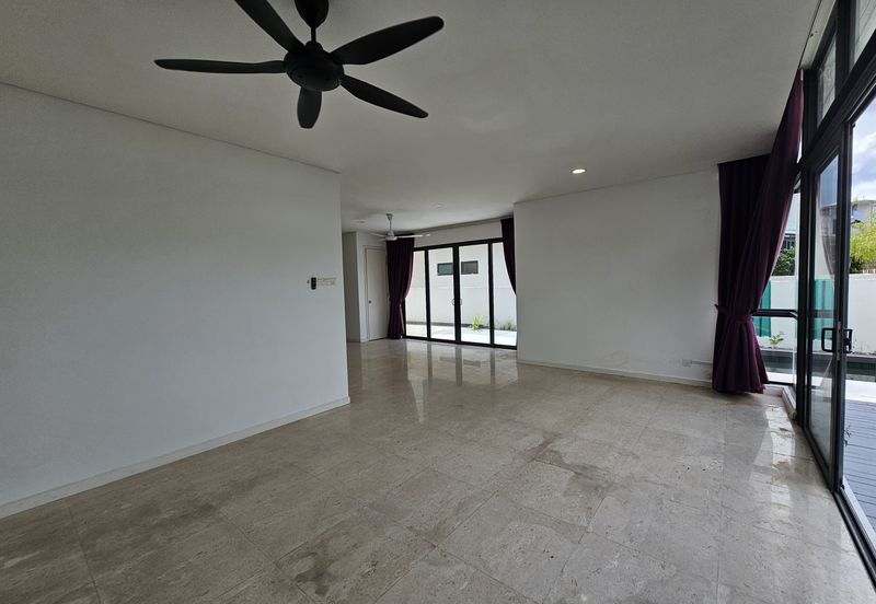 C H E A P Lakefields Sungai Besi 3 Storey Lake View Semi-D