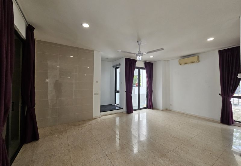 C H E A P Lakefields Sungai Besi 3 Storey Lake View Semi-D