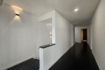 C H E A P Lakefields Sungai Besi 3 Storey Lake View Semi-D