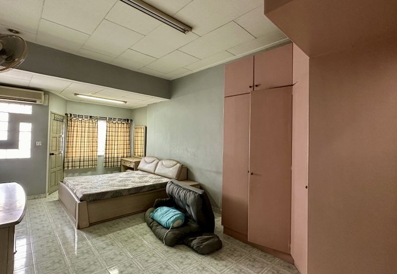 C H E A P Taman Rakyat Cheras 2.5 storey terrace house For Sale