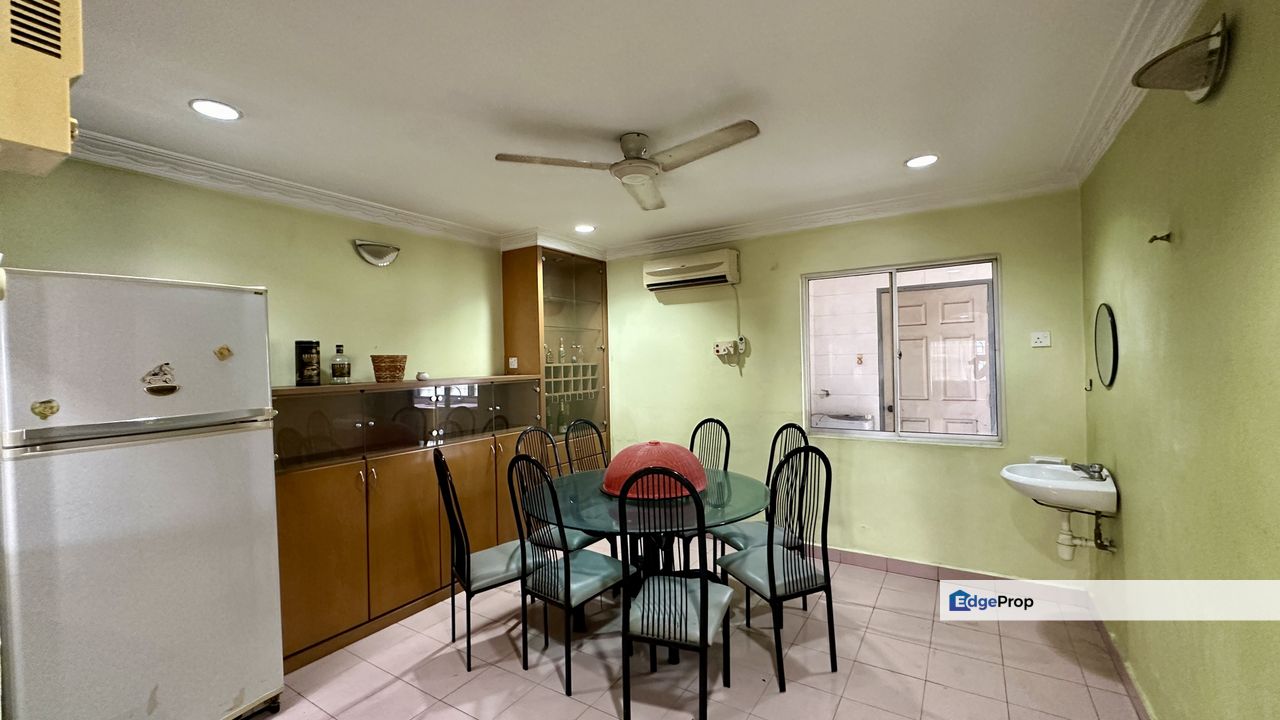 C H E A P Taman Rakyat Cheras 2.5 storey terrace house For Sale, Kuala Lumpur, Cheras