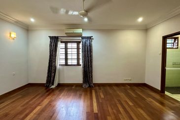  C H E A P Bangsar 2 Storey Bungalow House For Sale
