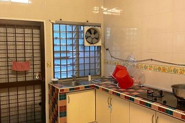 CHEAP Sungai Long 2 storey superlink terrace house for sale