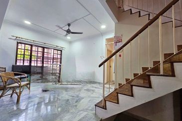 CHEAP Sungai Long 2 storey superlink terrace house for sale