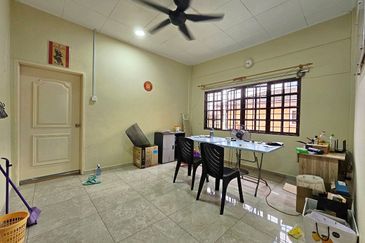 CHEAP Sungai Long 2 storey superlink terrace house for sale