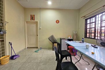 CHEAP Sungai Long 2 storey superlink terrace house for sale