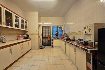 CHEAP Sungai Long 2 storey superlink terrace house for sale