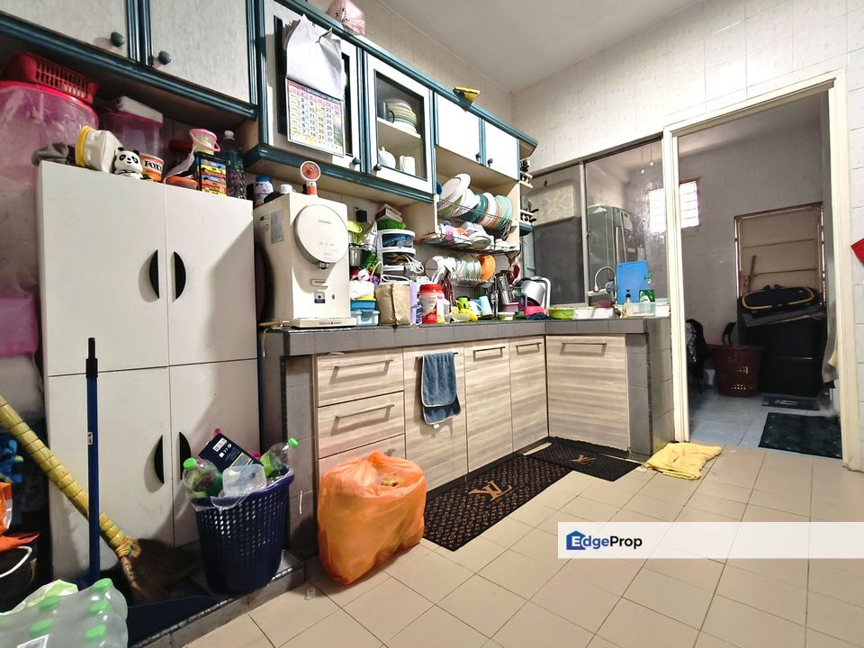 C H E A P 2 Storey C O R N E R Terrace at Damai Perdana Cheras, Kuala Lumpur, Cheras