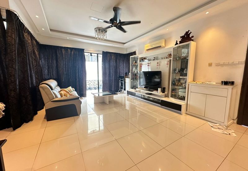 C H E A P 2.5 Sty Semi-D at Twin Palm house for sale