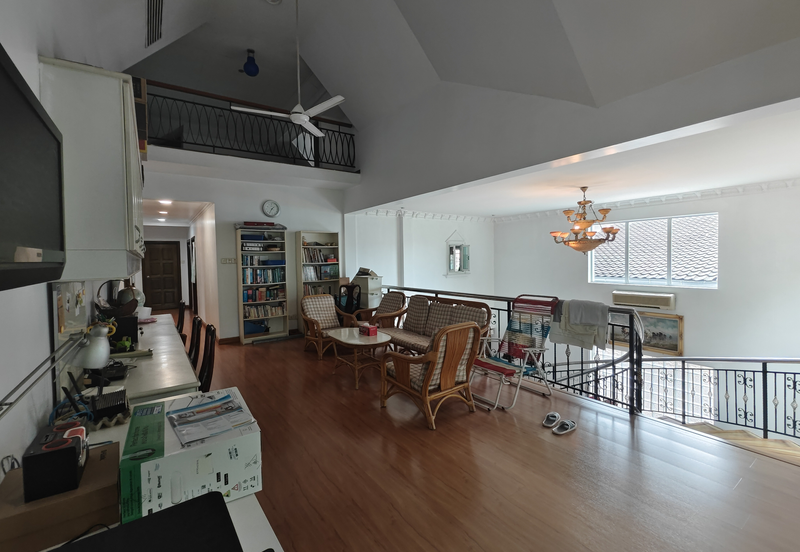 C H E A P Super Big Land Size OUG 2 Storey Bungalow for sale