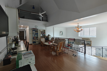 C H E A P Super Big Land Size OUG 2 Storey Bungalow for sale