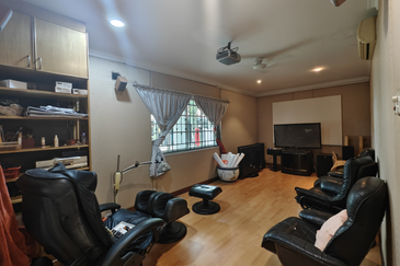 C H E A P Super Big Land Size OUG 2 Storey Bungalow for sale