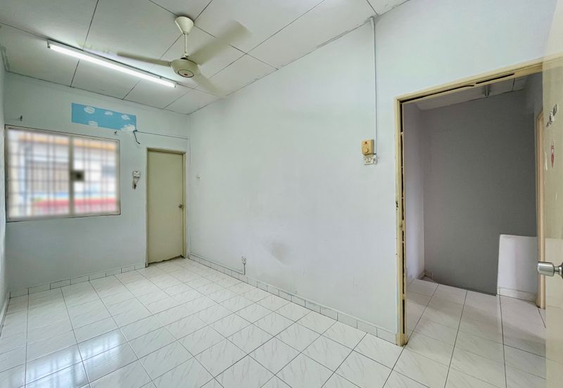C H E A P Damai Perdana 2 storey Terrace House for sale