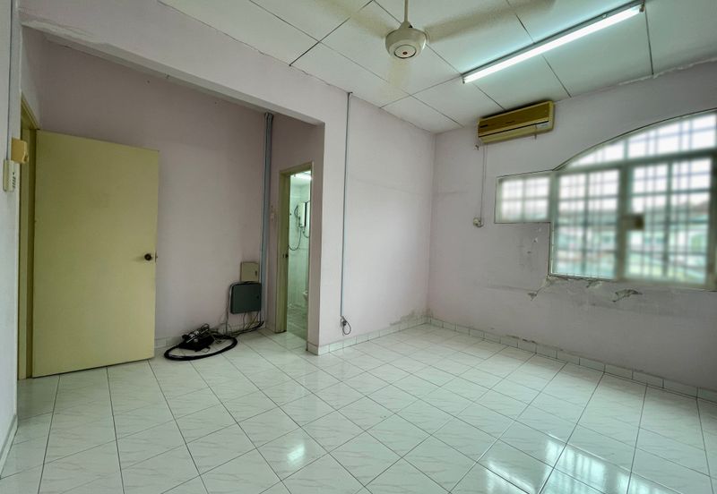 C H E A P Damai Perdana 2 storey Terrace House for sale