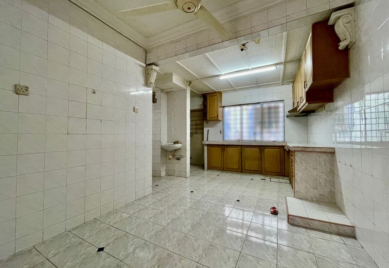 C H E A P Damai Perdana 2 storey Terrace House for sale