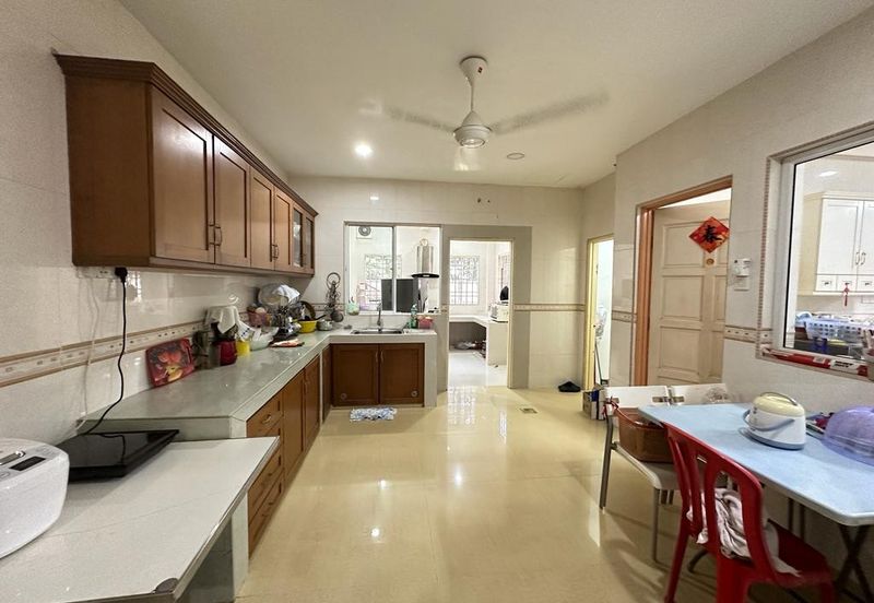 CHEAP 2 Sty Bungalow at Sungai Long CHERAS for sale