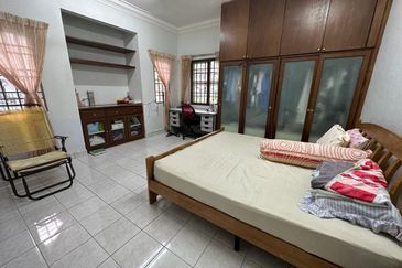 CHEAP 2 Sty Bungalow at Sungai Long CHERAS for sale