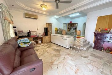 CHEAP Sungai Long CORNER 2 sty terrace house for sale