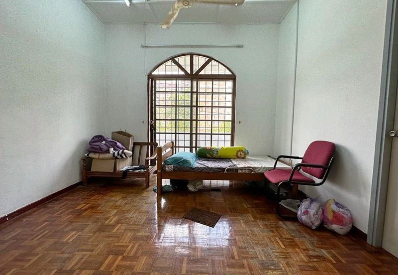 CHEAP Sungai Long CORNER 2 sty terrace house for sale