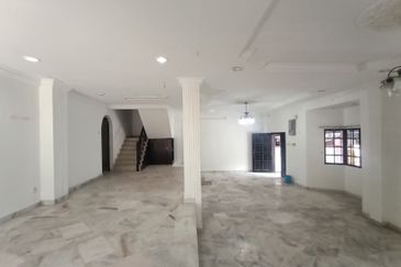 CHEAP Sungai Long CORNER 2 sty terrace house for sale