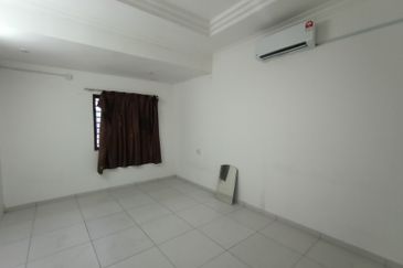 CHEAP Sungai Long CORNER 2 sty terrace house for sale