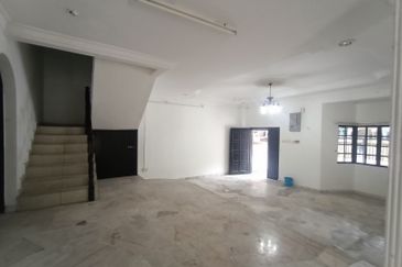 CHEAP Sungai Long CORNER 2 sty terrace house for sale