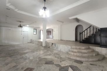 CHEAP Sungai Long CORNER 2 sty terrace house for sale
