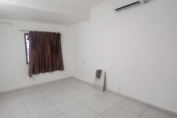 CHEAP Sungai Long CORNER 2 sty terrace house for sale