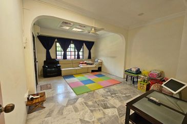 CHEAP Sungai Long 2 sty CORNER terrace house for sale