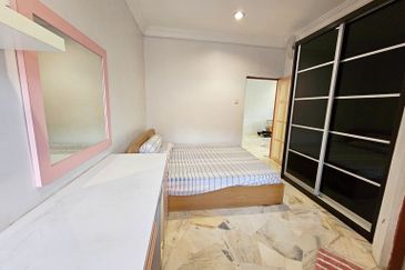 CHEAP Sungai Long 2 sty CORNER terrace house for sale