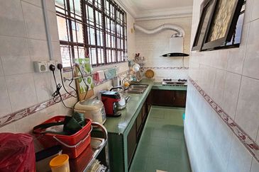 CHEAP Sungai Long 2 sty CORNER terrace house for sale