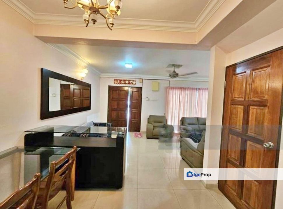 C H E A P Taman Suria Jaya C O R N E R 2 sty terrace, Selangor, Batu 9th Cheras