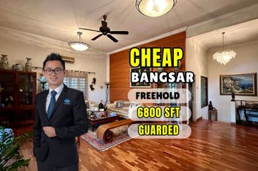 C H E A P Bangsar 2 Storey Bungalow House For Sale 