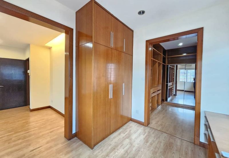 C H E A P  3 Sty Terrace E N D L O T Bukit Segar Jaya 2