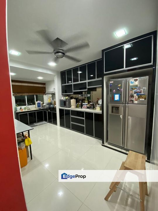 C H E A P 2 sty C O R N E R terrace house Mahkota Cheras , Selangor, Cheras