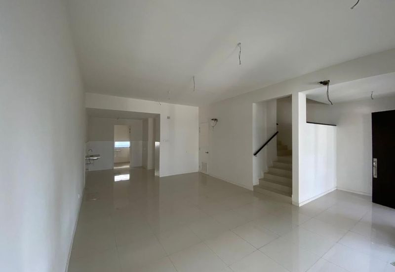 Perdana Lakeview East