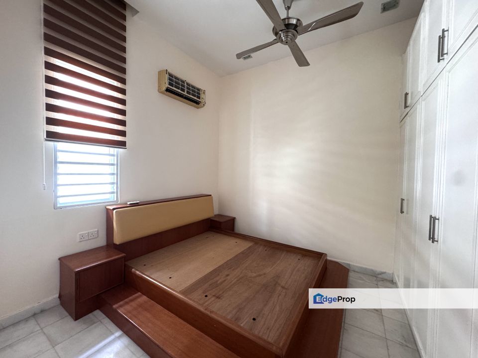 C H E A P 2 Sty Bungalow at Mahkota Cheras, Selangor, Cheras
